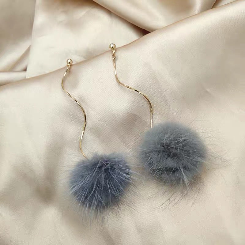 Korean Sier Needle Color Water Mink Earrings