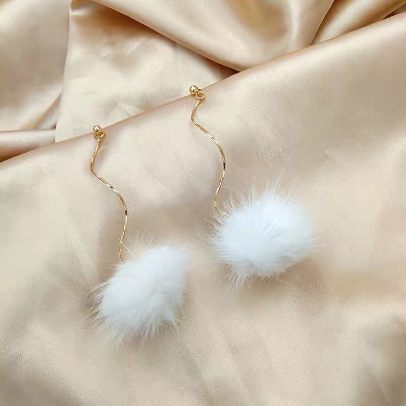 Korean Sier Needle Color Water Mink Earrings