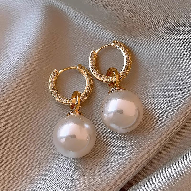 Women's High-grade Zircon Pearl French Minority Retro Earrings