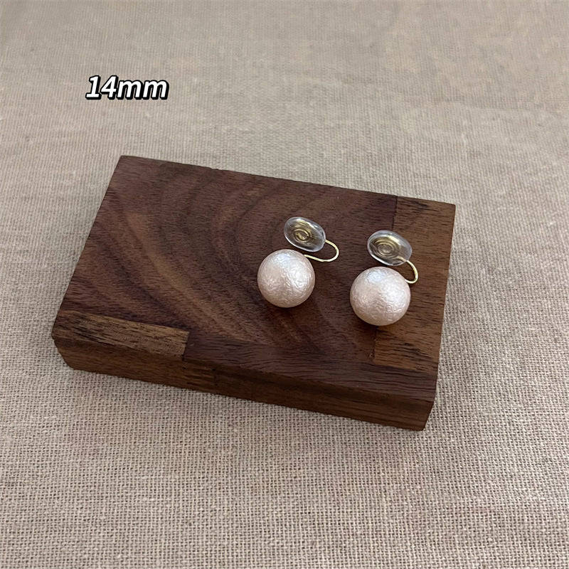 Women's Large Pearl Retro Elegant Light Luxury Earrings