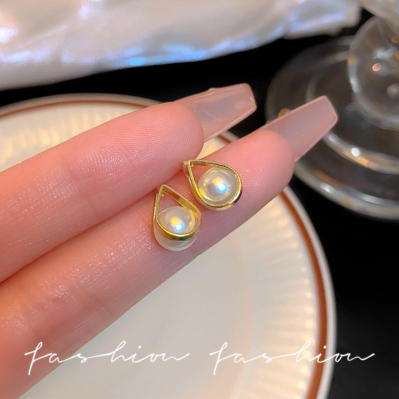 Drop-shaped Niche Retro Simple High-grade Pearl Rings