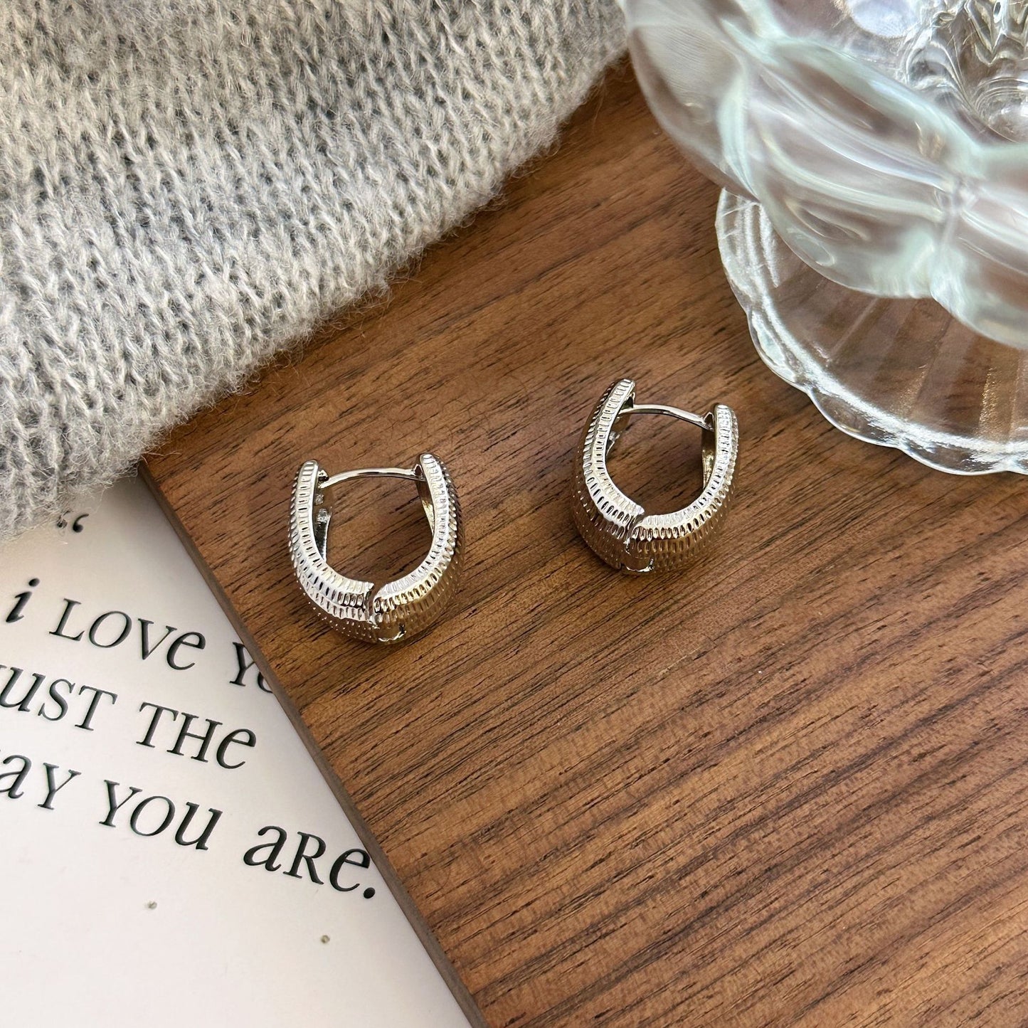 U-shaped Ear Clip Female Commuter Design Earrings