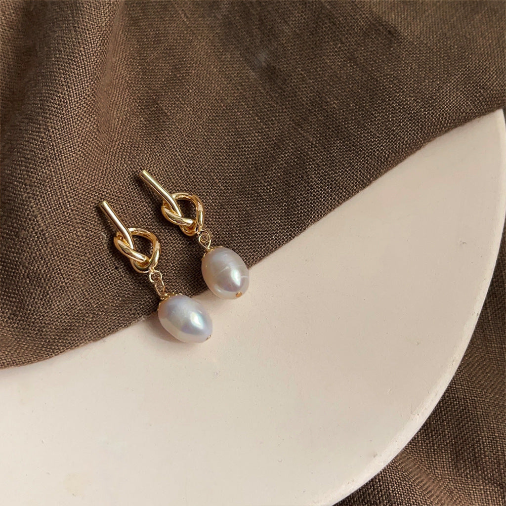 Women's Pearl For French Style Retro Elegant Niche High-grade Light Earrings