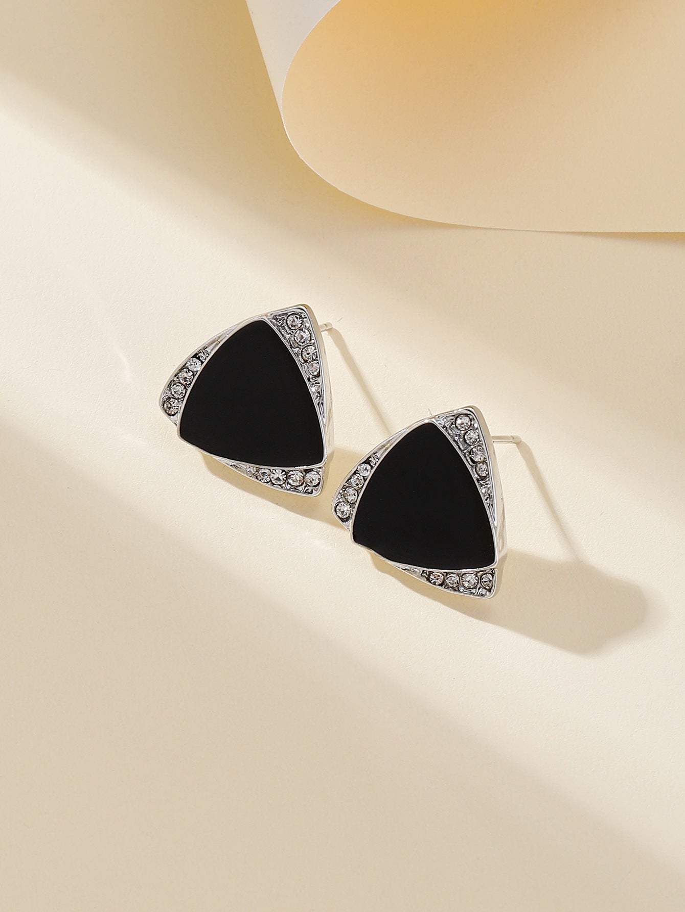 Series Retro Affordable Luxury High-grade Fashionable Earrings