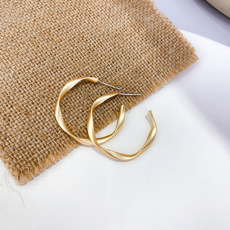 Pin High Quality Elegant Sense Retro Earrings