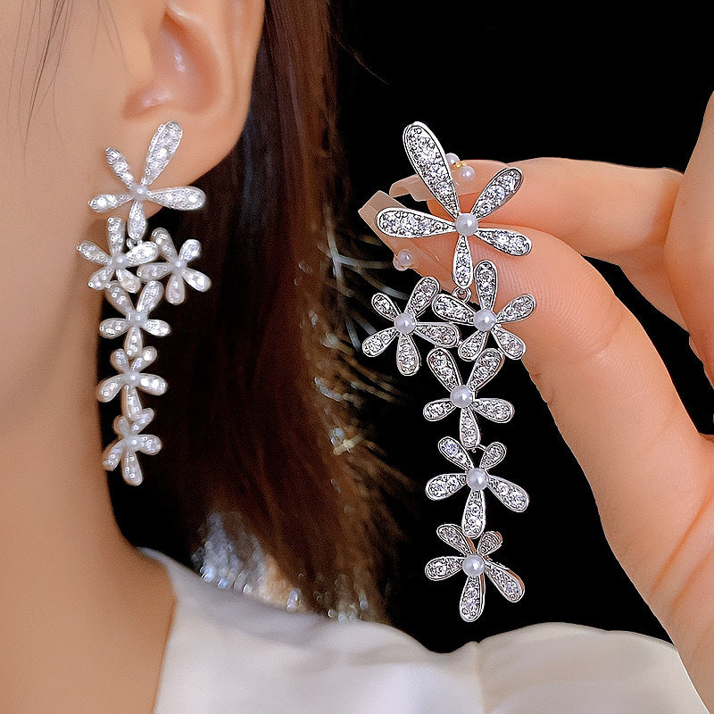 Women's High Profile Fashion Micro Inlaid Zircon Pearl Flower Earrings