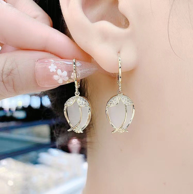 Women's Long Sier Needle Tassel Face Slimming Earrings