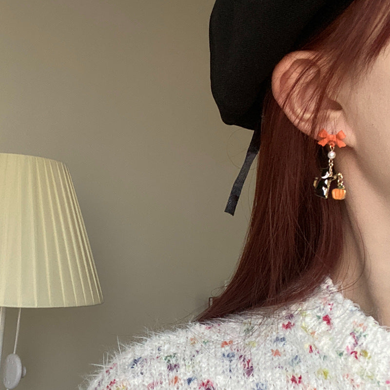 Needle Halloween Pumpkin Lantern Ear Dripping Oil Earrings