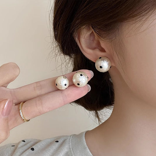 Polka Dot Pearl Female Niche Retro Earrings