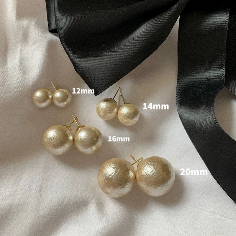 Women's Large Pearl Retro Elegant Light Luxury Earrings