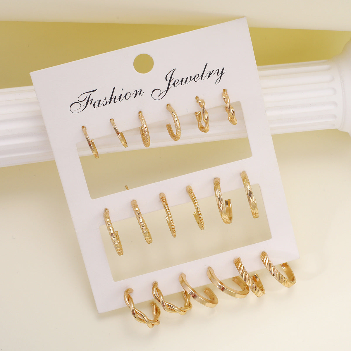 Golden Twist Suit Set Retro Advanced Earrings