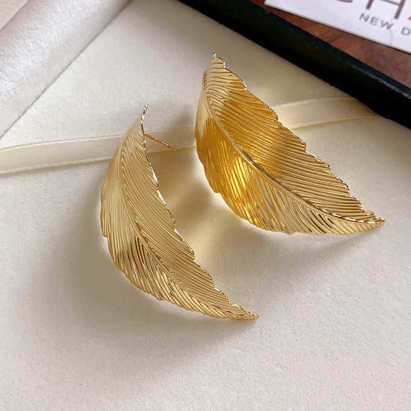 Women's Sier Needle Exaggerated Metal Feather Elegant Earrings