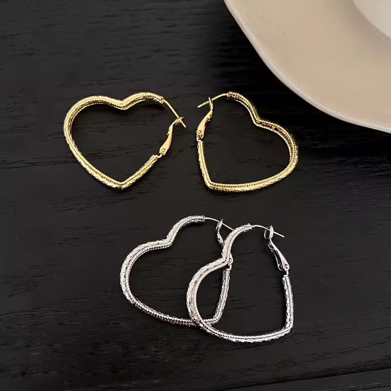 Sweet Cool Hot Big Love Ear Female Niche Design Earrings