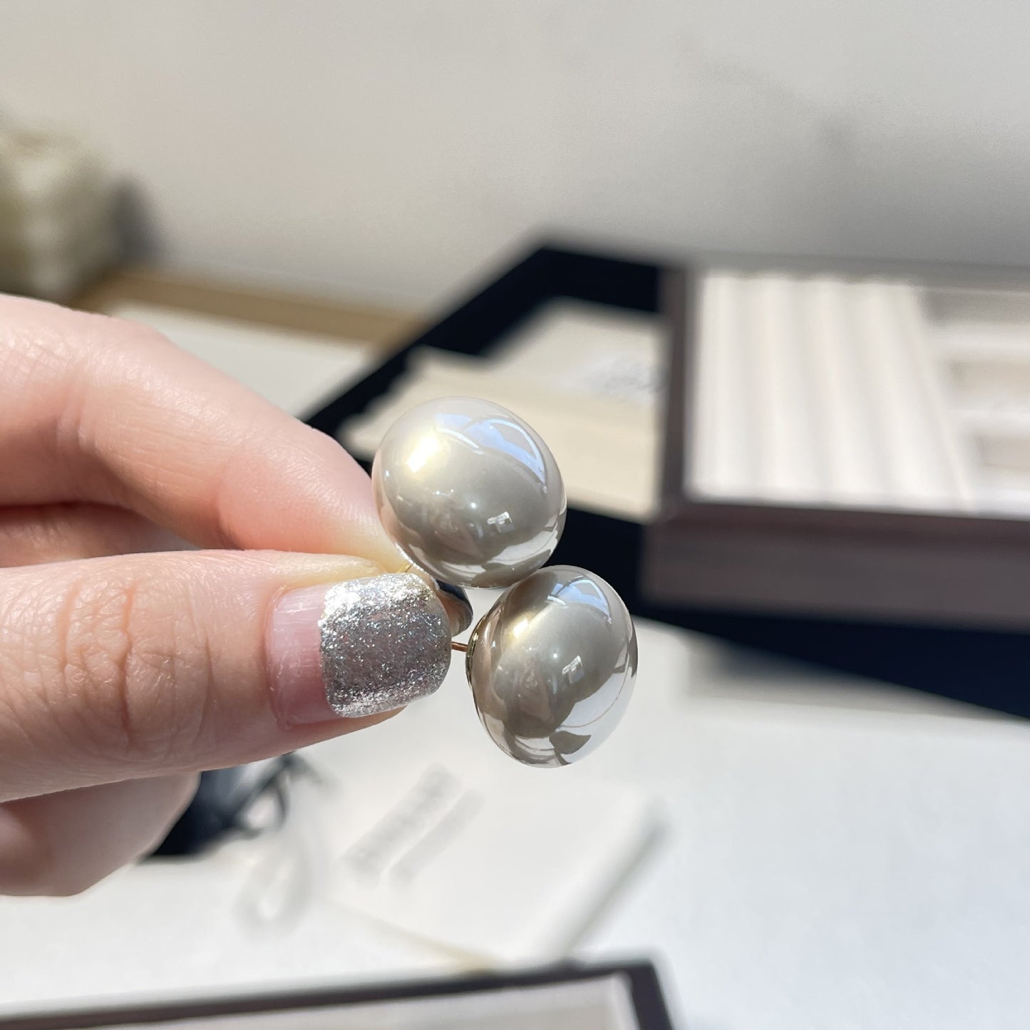 Sier Needle Bread Pearl Retro Temperament Commute Simple Earrings