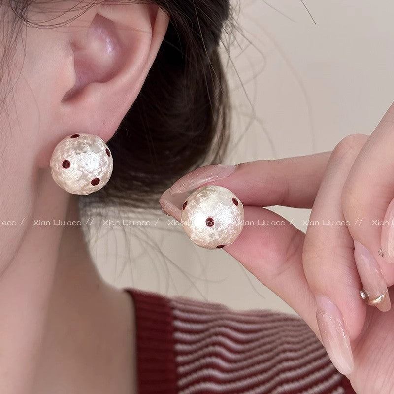 Polka Dot Pearl Female Niche Retro Earrings