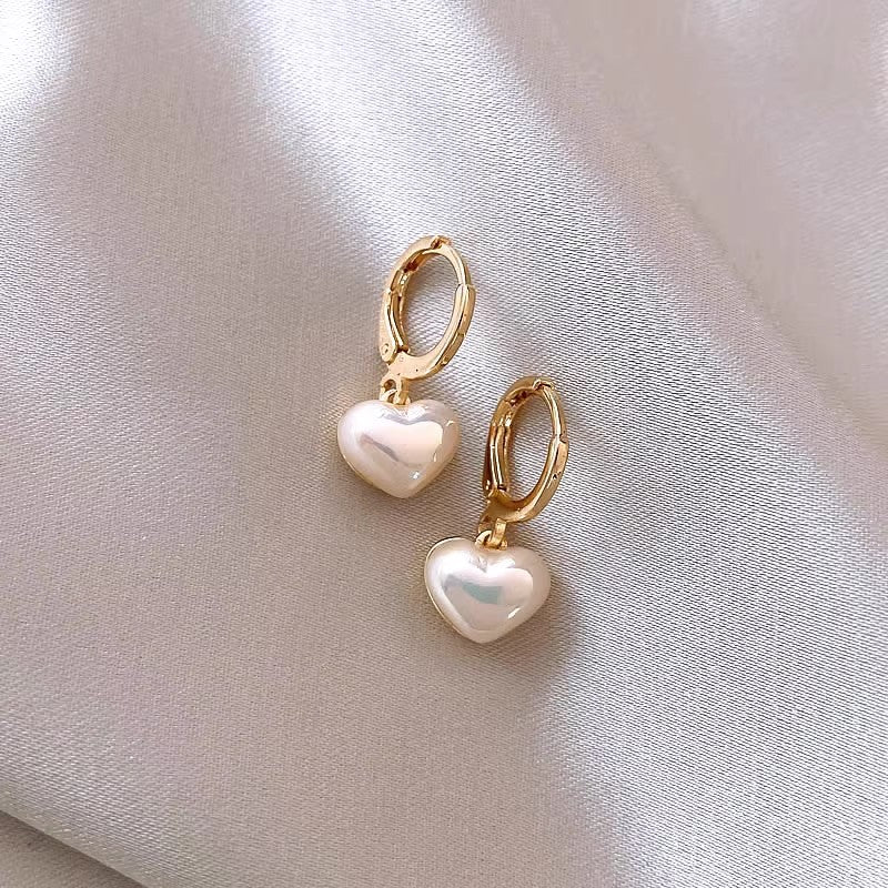 Women's High-grade Zircon Pearl French Minority Retro Earrings