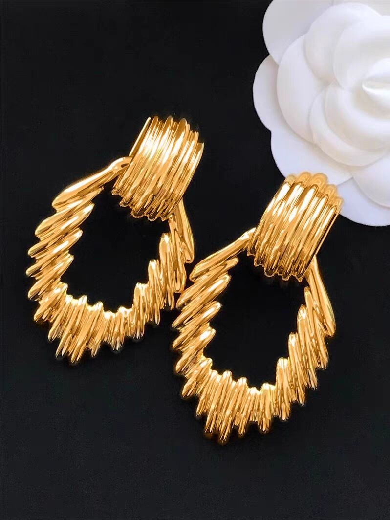 Women's French Exaggerated Mirror Retro Personality Fashion Earrings