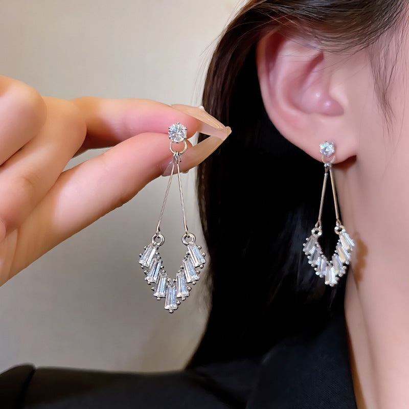 Korean Style Rhinestone Exquisite Tassel High Earrings