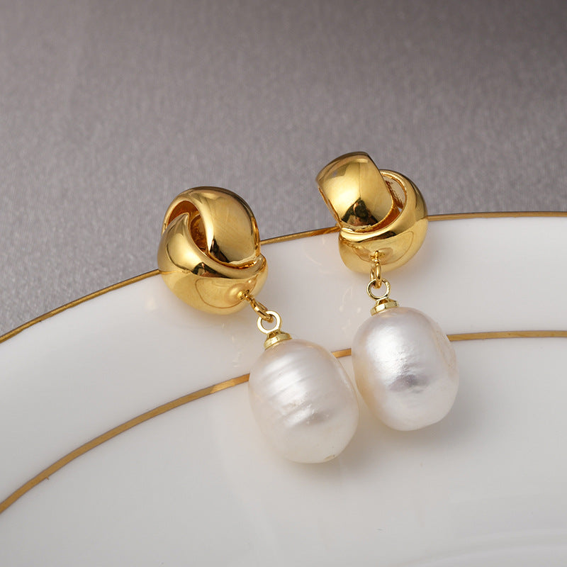 Baroque Shaped Pearl Niche Retro Fashion Earrings