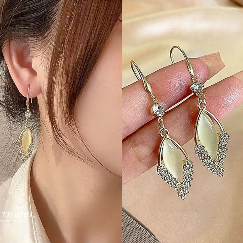 Women's Long Sier Needle Tassel Face Slimming Earrings