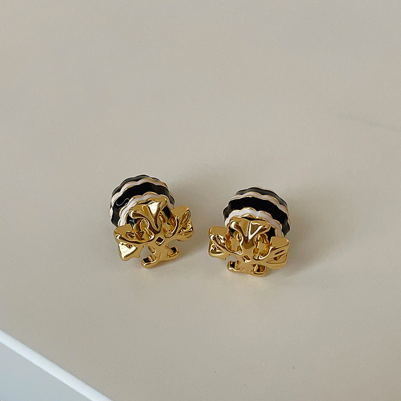 Zhang Black White Hot Air Balloon Female Entry Lux Earrings