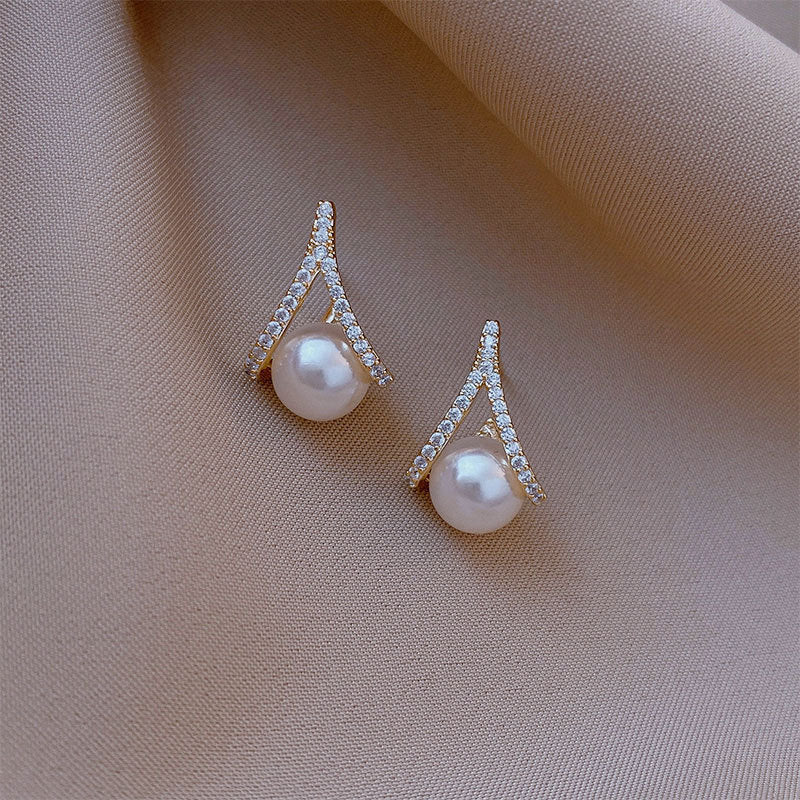 Women's Sier Pin Pearl High-grade Temperament Entry Earrings