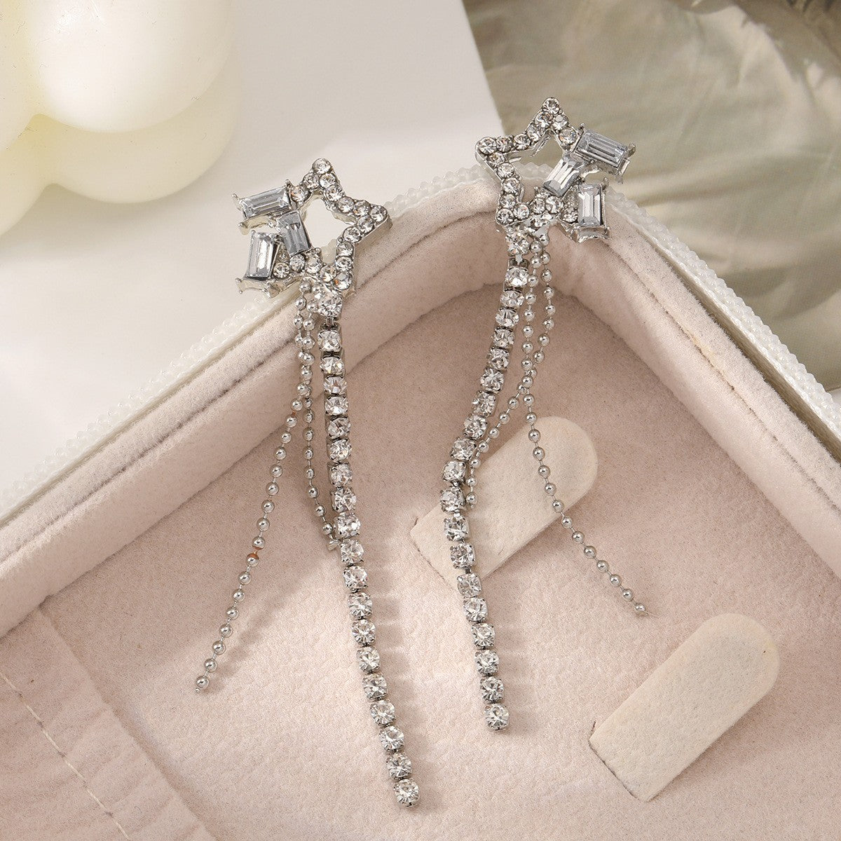 Exaggerated Hollow Ear Geometric Shaped Clip Earrings