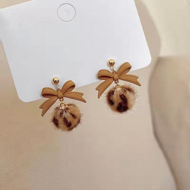 Sier Bow Fluffy Ball Elegant High-grade Earrings