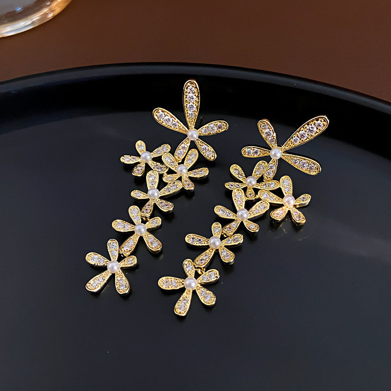 Women's High Profile Fashion Micro Inlaid Zircon Pearl Flower Earrings