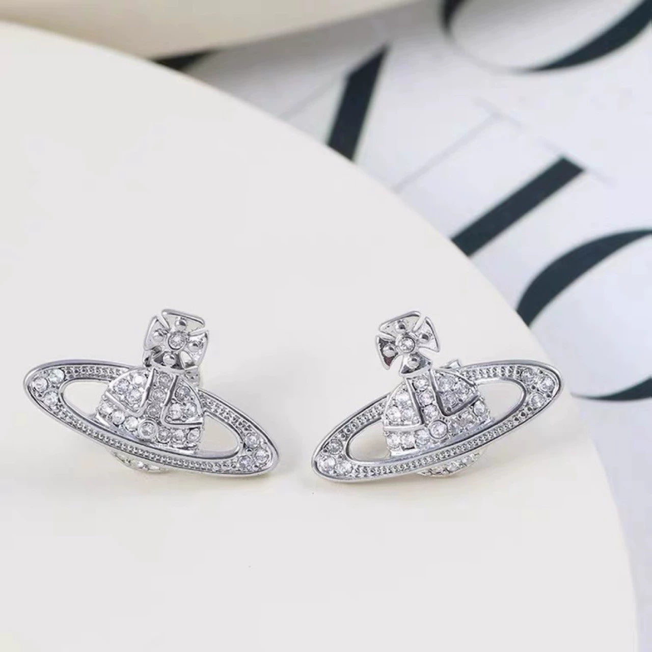 Saturn Planet Auricular Needle Simple Fashion Queen Mother Earrings