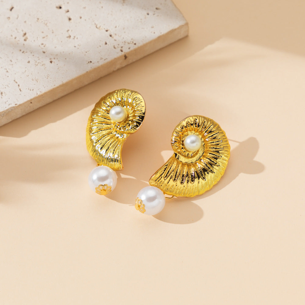 Creative Fashion Elegant Shell Simple Ladies Earrings