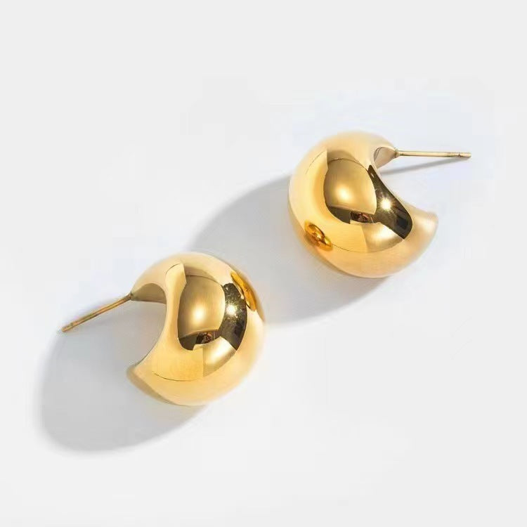 Gold-plated Fashion Metal Fertilizer Shaped Glossy Moon Temperament Earrings