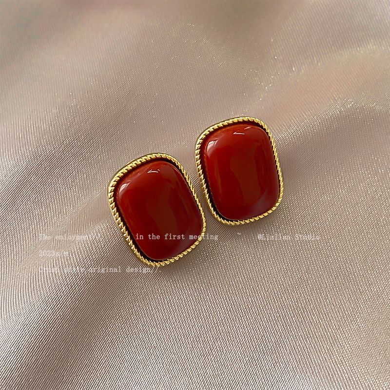 Red Pearl Ear Clip Niche Design Earrings