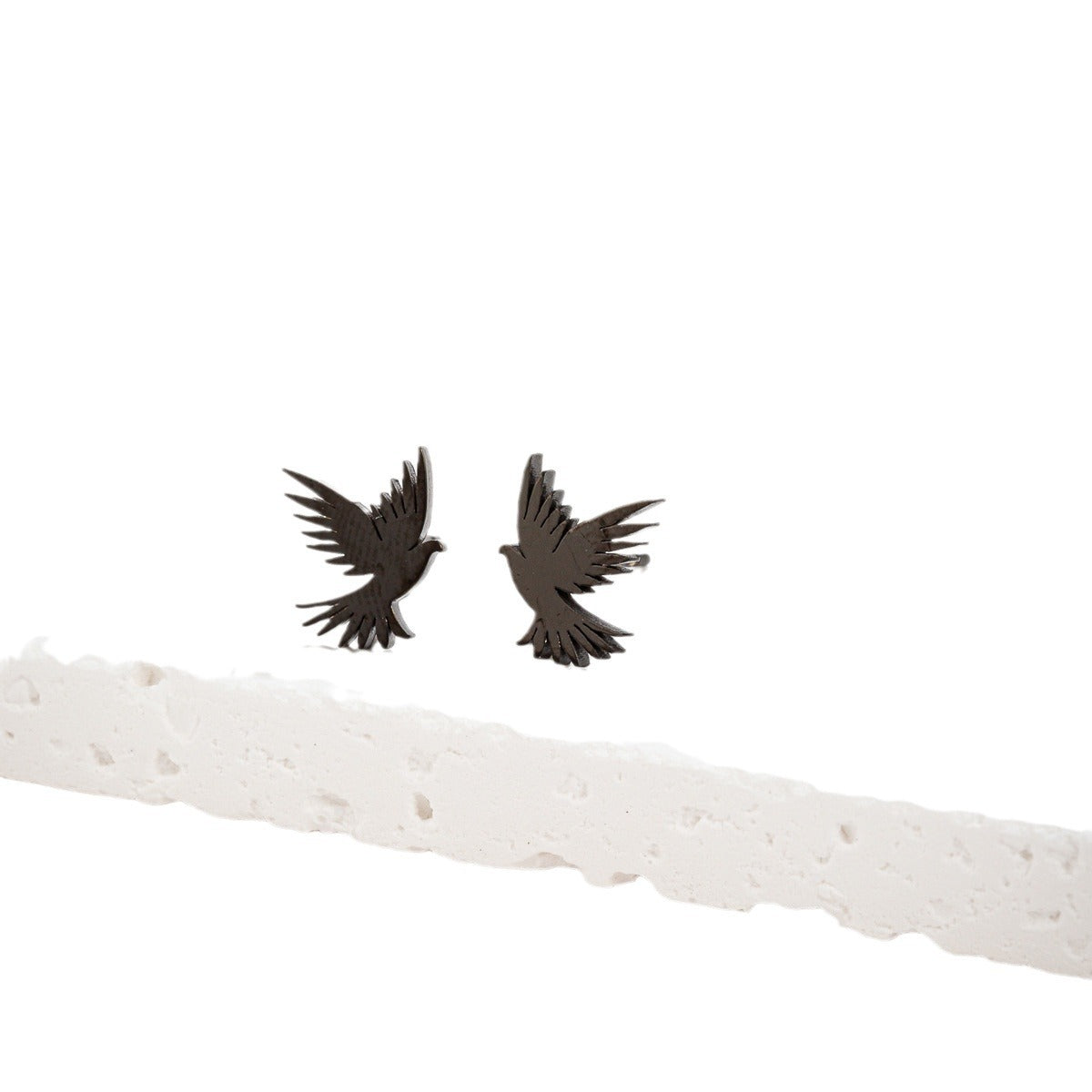 Creative Punk Series Hollow Eagle Personality Retro Stainless Earrings