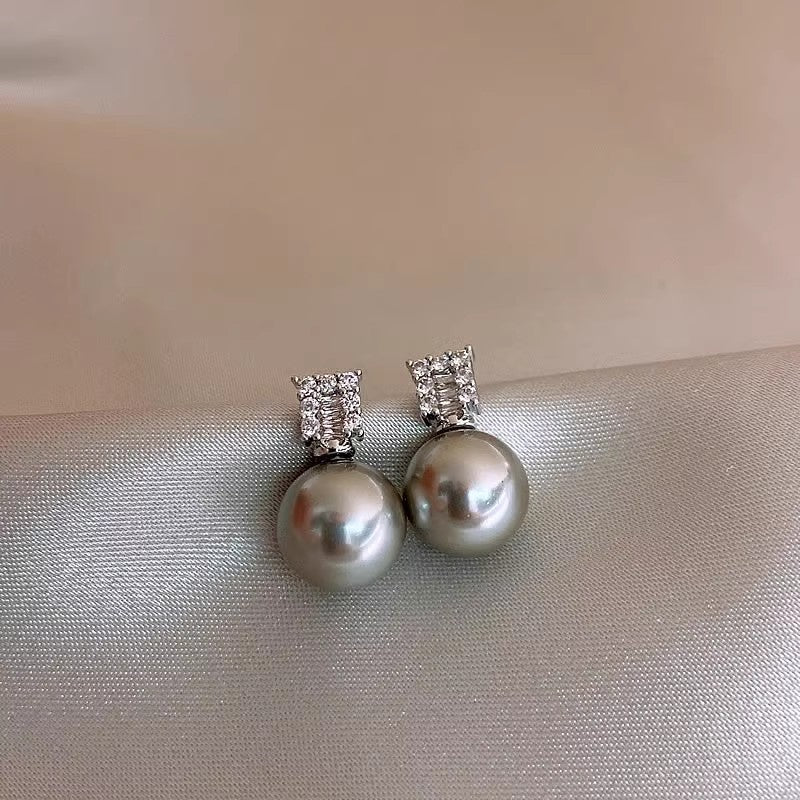 Women's High-grade Zircon Pearl French Minority Retro Earrings