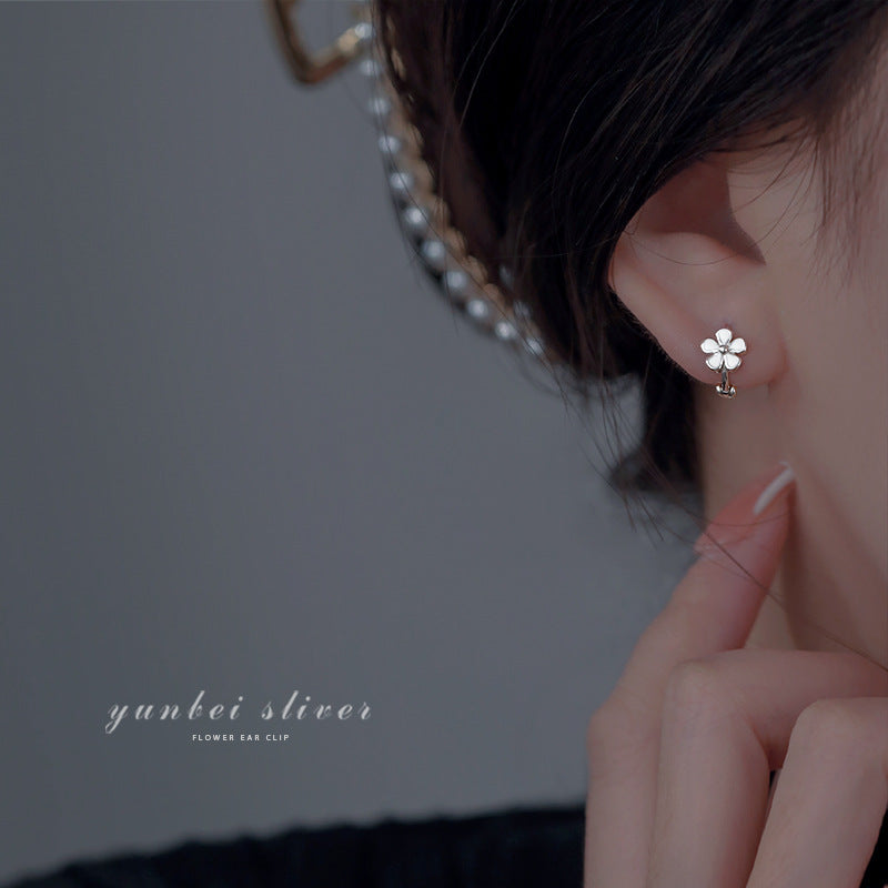 Flower Ear Clips High-grade Exquisite Small Light Earrings