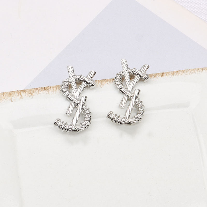 Unique Letter Light Luxury Temperament Fashion Earrings