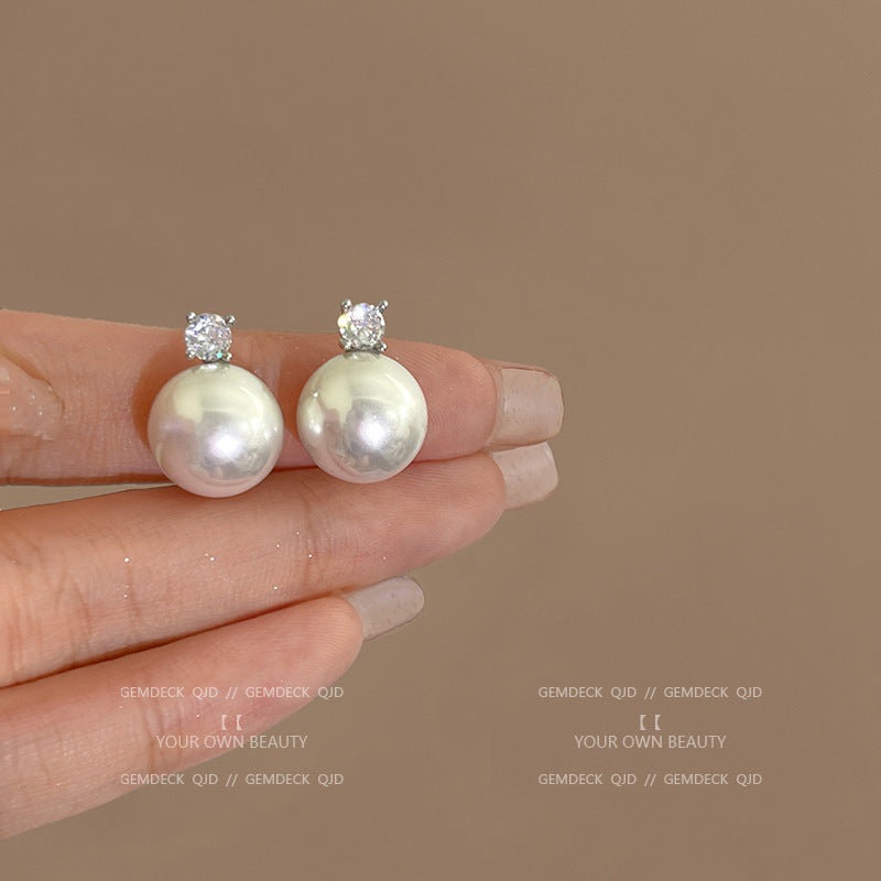 Women's Zircon Pearl Niche Design Temperament Entry Earrings