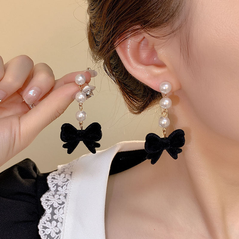 Women's Retro Black Design High-grade Temperament Ear Earrings