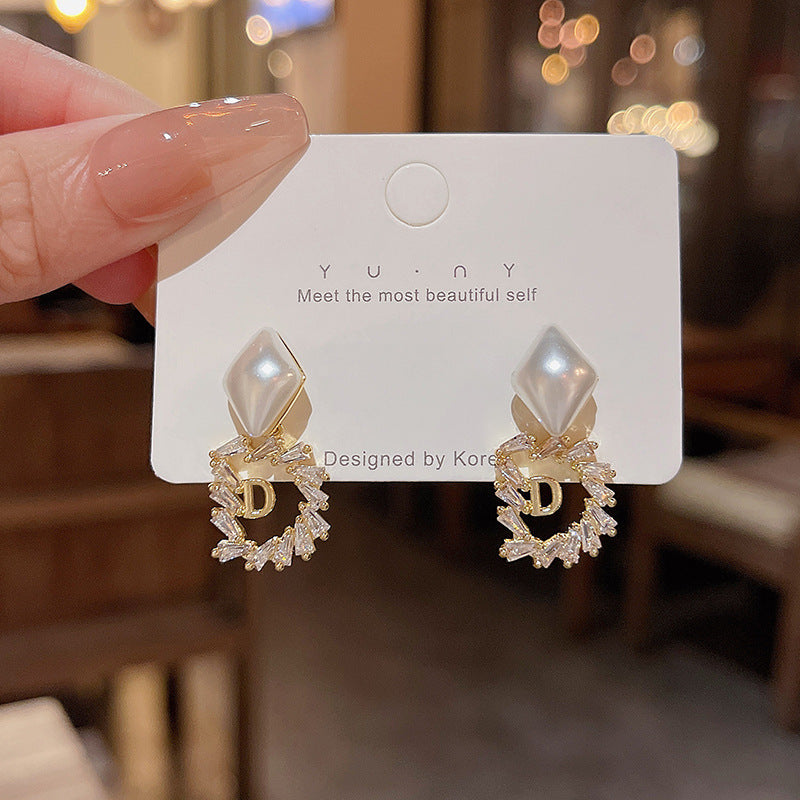 Needle Korean Exquisite Zircon Female Unique Earrings