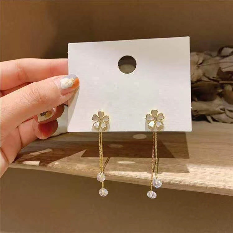 Camellia Female Bow Pearl Niche Design Earrings