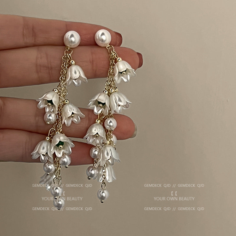 Women's Zircon Pearl Niche Design Temperament Entry Earrings